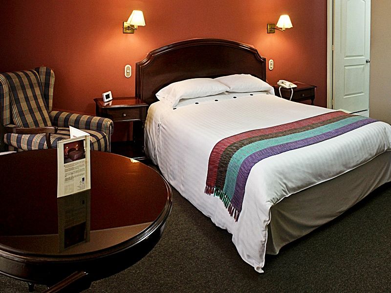 Suites Plaza Las Flores Lima Bagian luar foto