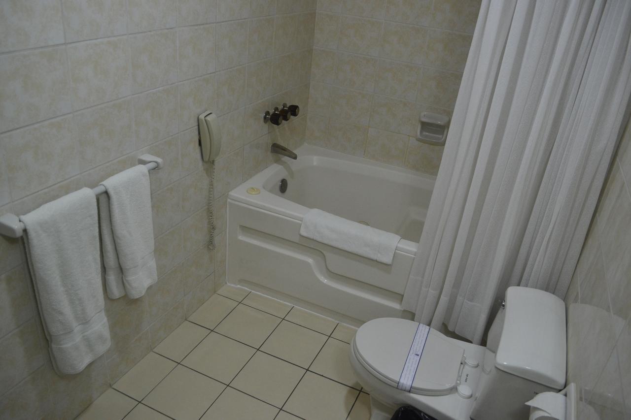 Suites Plaza Las Flores Lima Bagian luar foto
