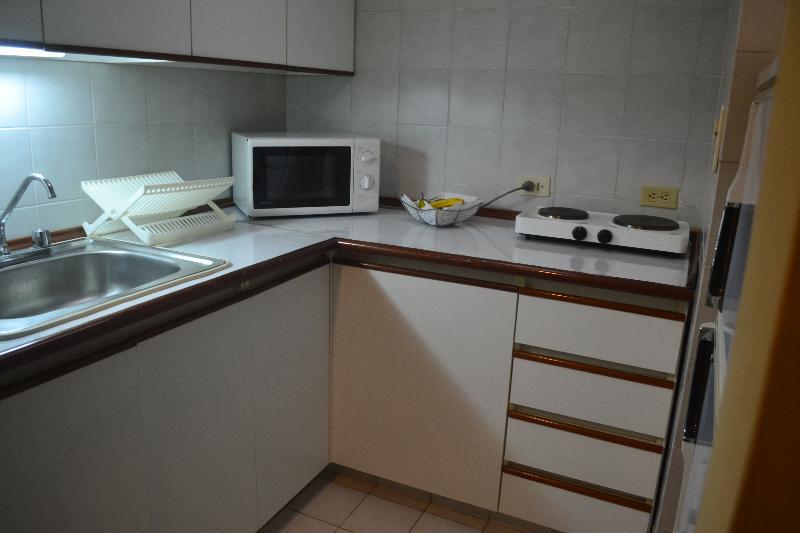 Suites Plaza Las Flores Lima Bagian luar foto