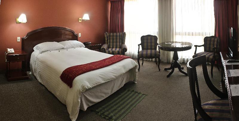 Suites Plaza Las Flores Lima Bagian luar foto
