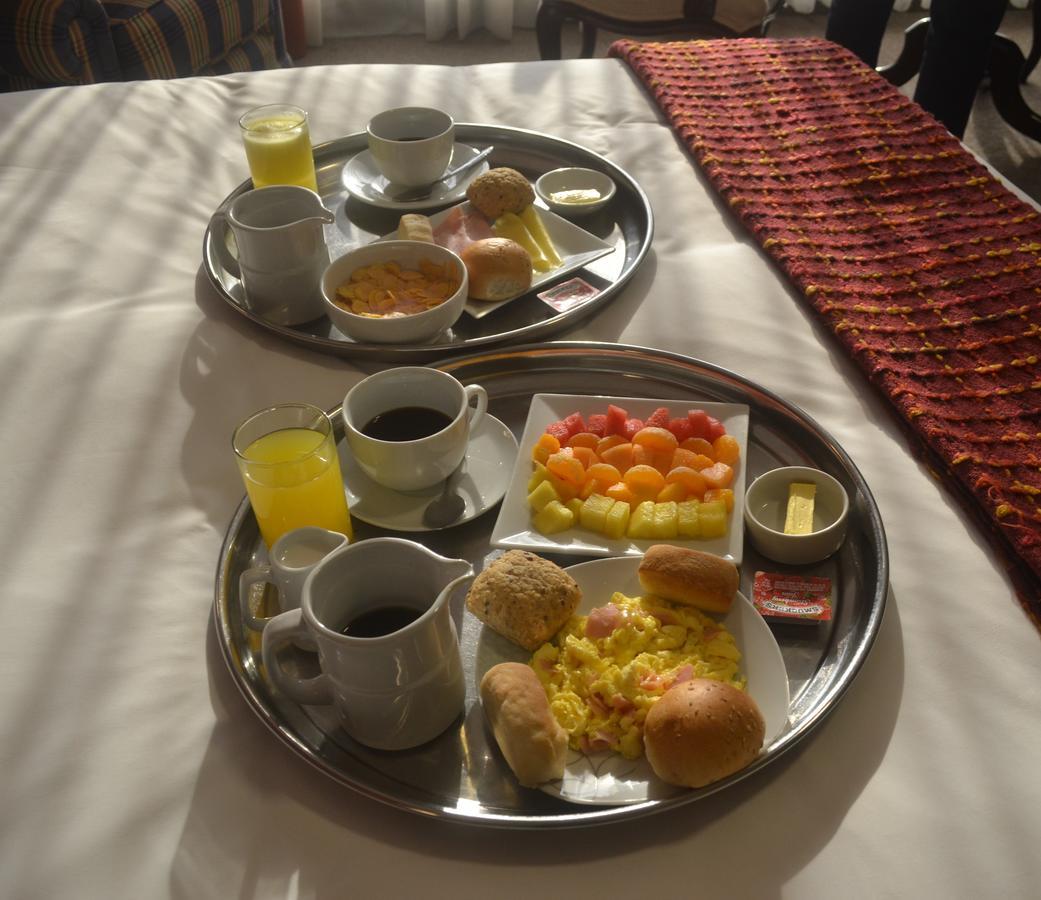 Suites Plaza Las Flores Lima Bagian luar foto