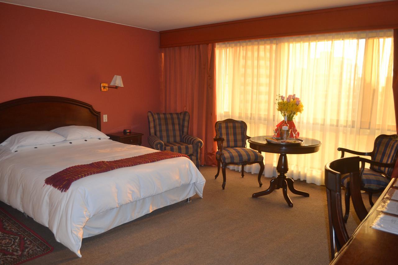 Suites Plaza Las Flores Lima Bagian luar foto
