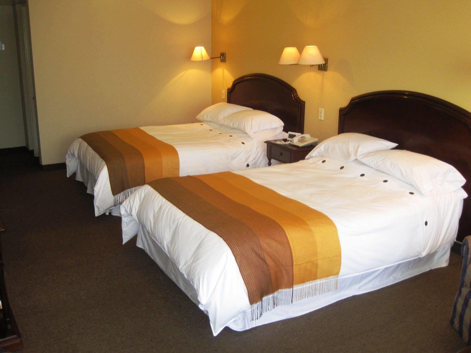 Suites Plaza Las Flores Lima Bagian luar foto